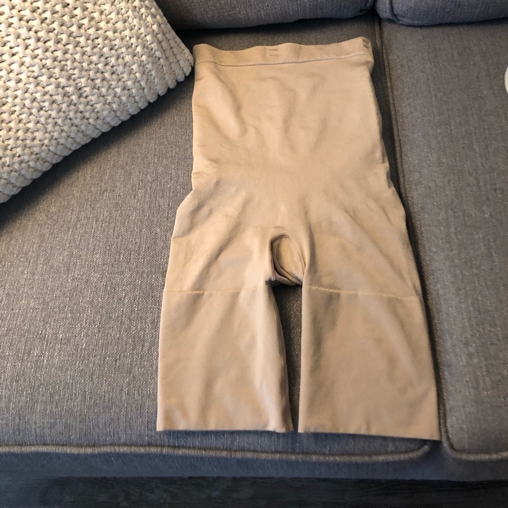 SPANX TAN SIZE M
